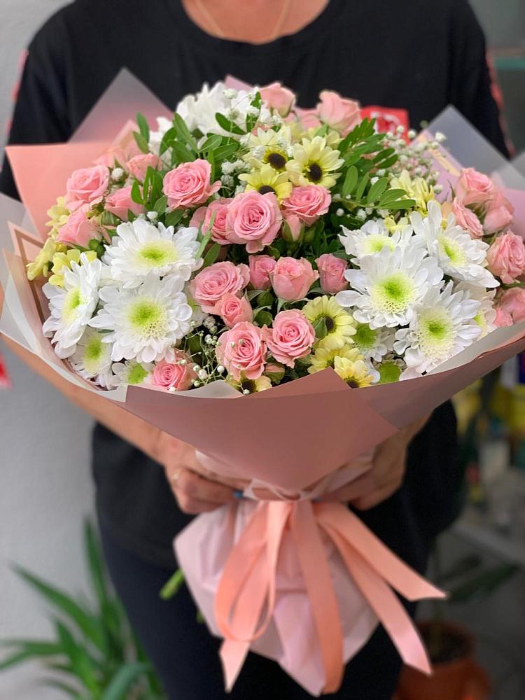 Букет цветов из: Розы и Хризантемы в Амурзете