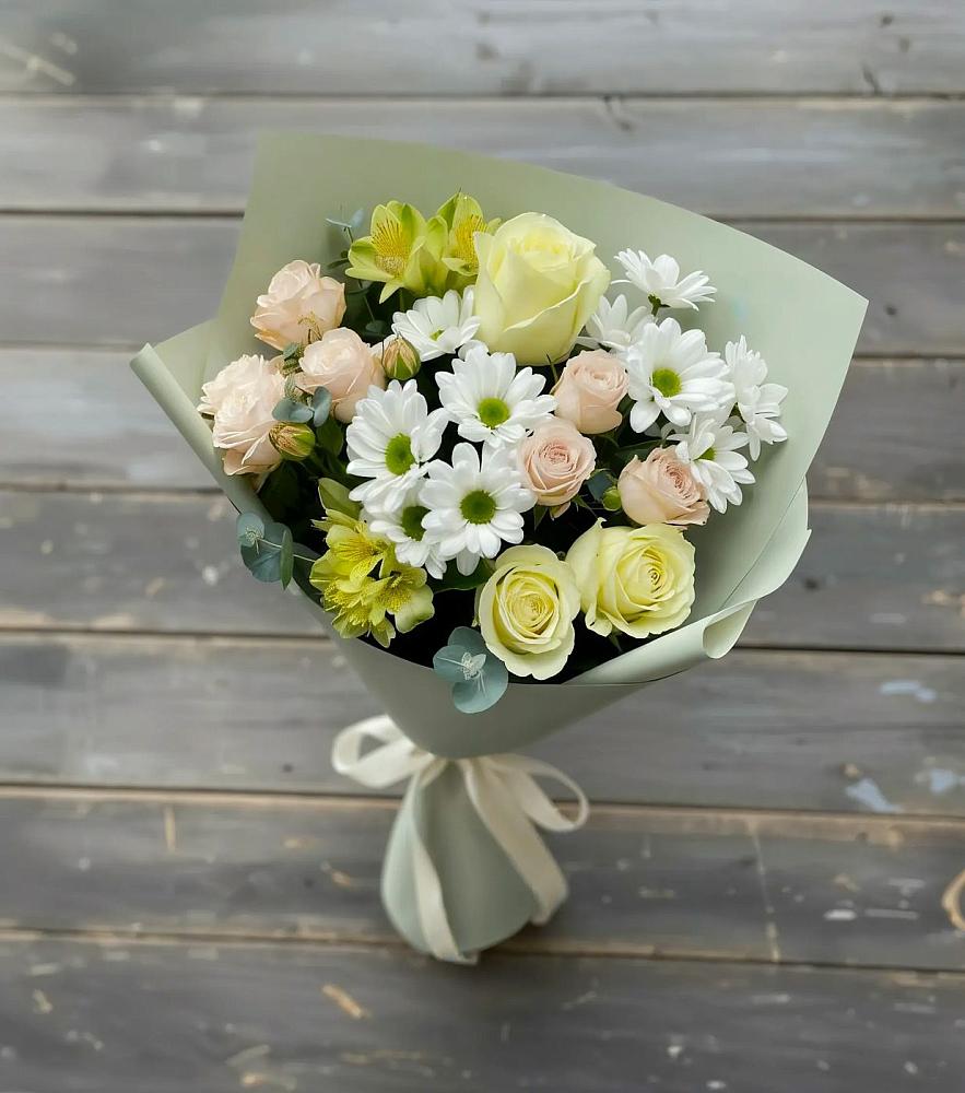 Букет цветов из: Альстромерии, Розы и Хризантемы в Амурзете