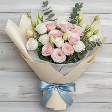 Букет цветов из:  Лизиантусы в Амурзете