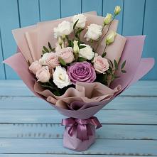 Букет цветов из:  Розы и Лизиантусы в Амурзете