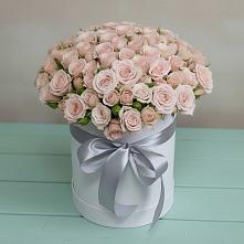 Цветочная композиция из Розы в шляпной коробке в Амурзете