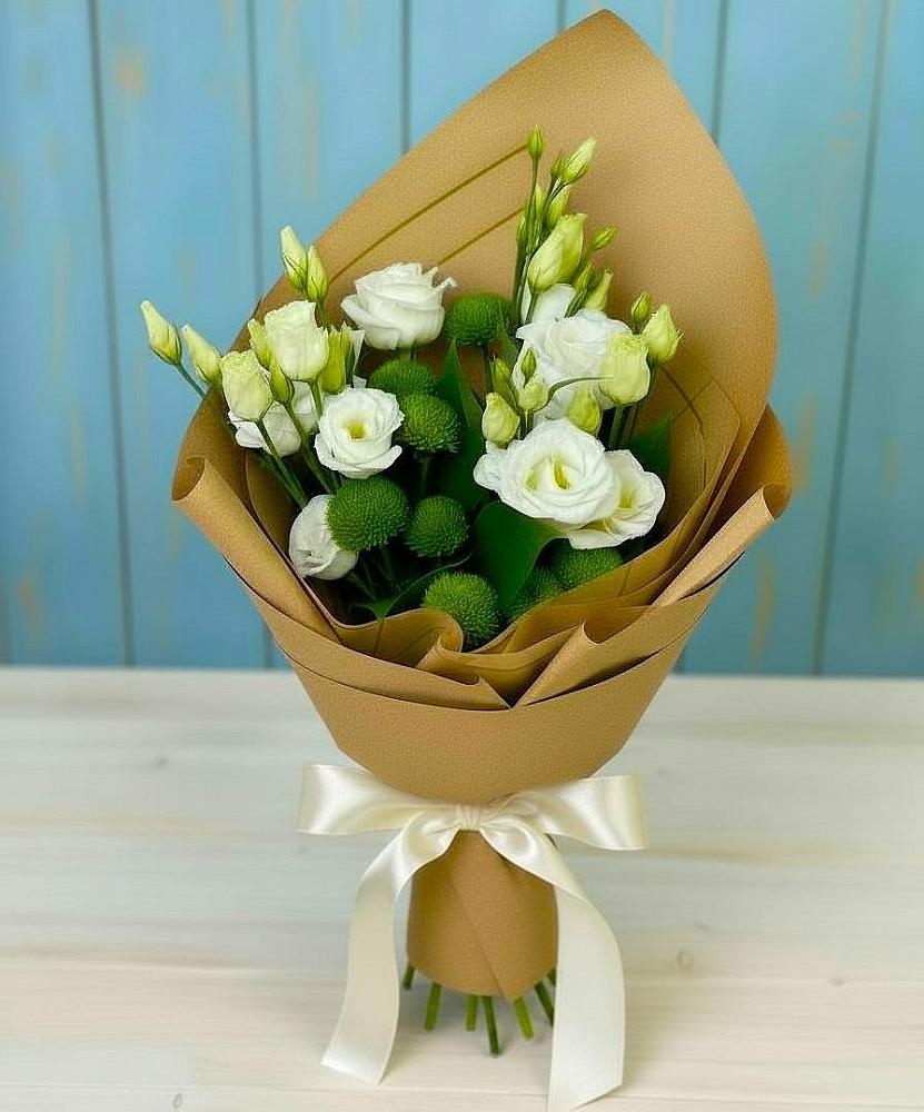 Букет цветов из: Хризантемы и Лизиантусы в Амурзете