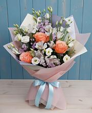 Букет цветов из:  Лизиантусы, Розы, Альстромерии и Гипсофила #REPLACE_PRED# Амурзете