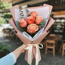 Букет цветов из:  Розы в Амурзете