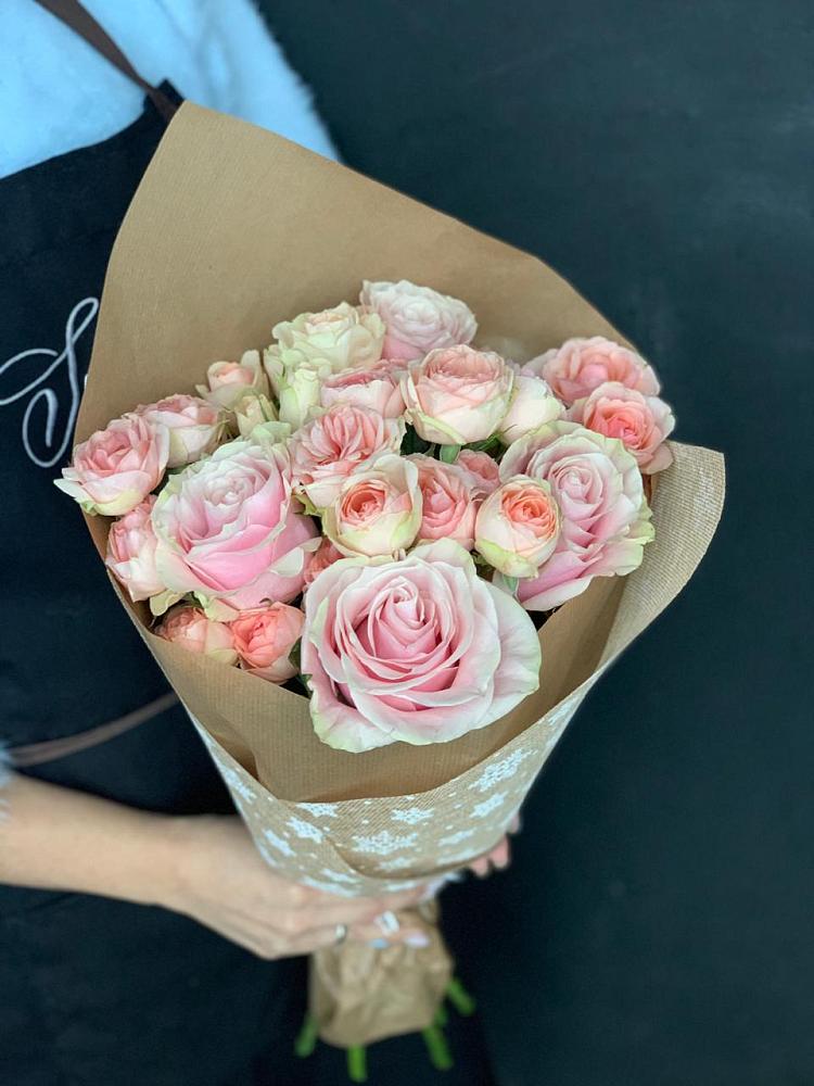 Букет цветов из: Хризантемы и Розы в Амурзете