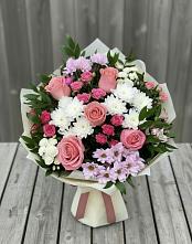Букет цветов из:  Альстромерии, Гвоздики, Розы и Хризантемы в Амурзете