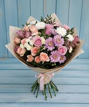 Букет цветов из:  Хризантемы, Розы и Альстромерии в Амурзете