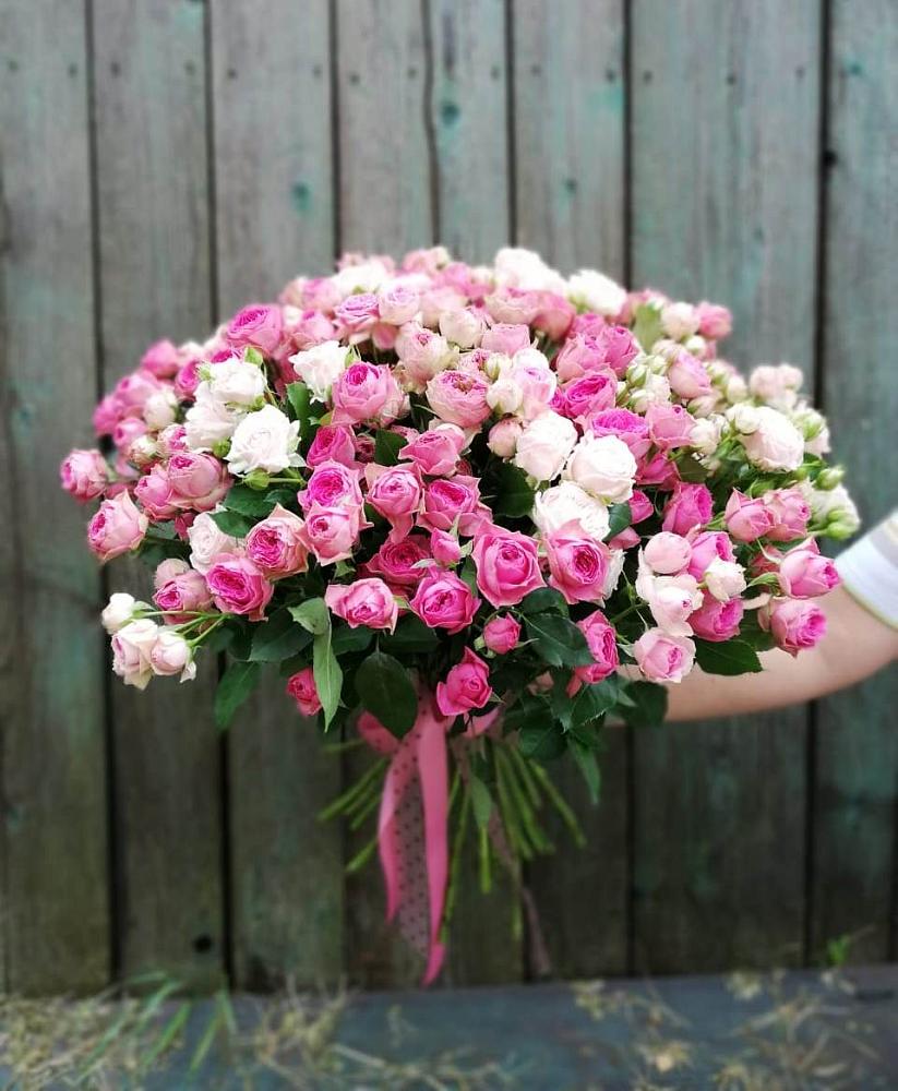 Букет Розовые кустовые розы Натали и Лав Лидия в Амурзете