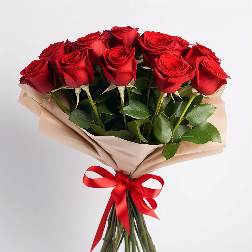 Букет 11 Красных роз Эдлесс Лав в Амурзете