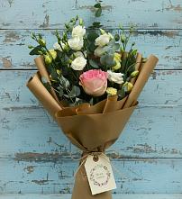 Букет цветов из:  Розы и Лизиантусы #REPLACE_PRED# Амурзете