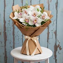 Букет цветов из:  Орхидеи и Розы #REPLACE_PRED# Амурзете